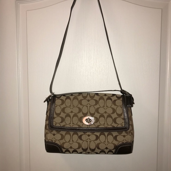 Coach Hampton brown signature flap shoulder bag - Picture 2 of 8